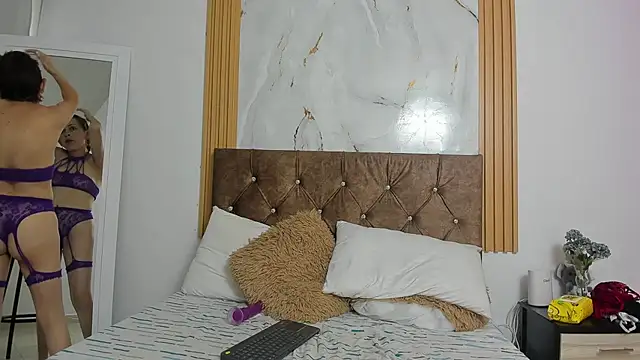 Candyfox2606 online show from February 15, 12:48 pm