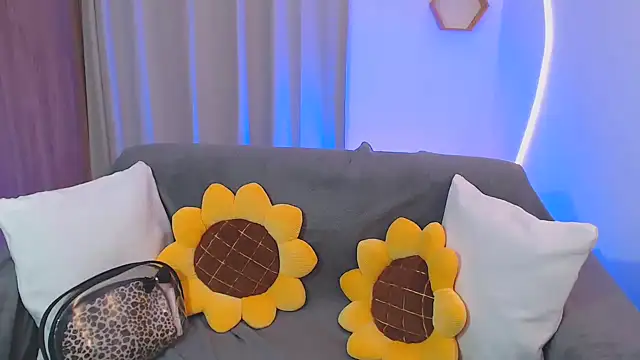 isabum  online show from March 14, 4:41 pm