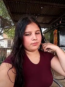 Salome Vivas online show from April 25, 4:48 pm