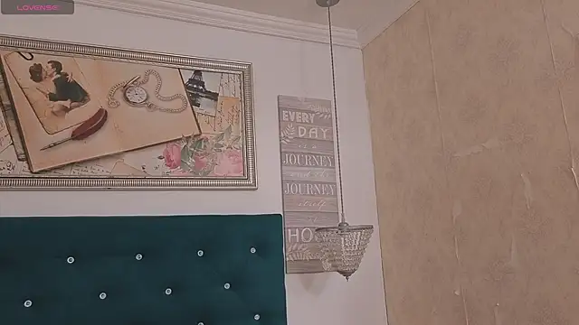 meganrousx online show from April 26, 1:42 pm