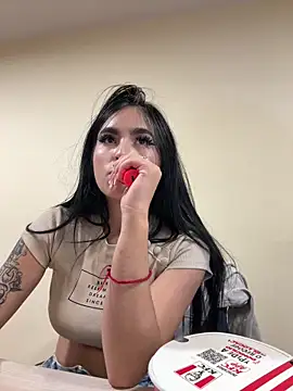 Sara Fernandez  online show from March 26, 7:37 pm