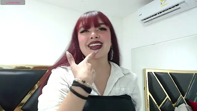 CarolRousee online show from April 20, 7:39 pm