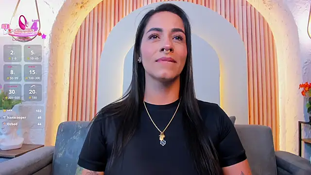 violet scott  online show from April 25, 1:41 pm