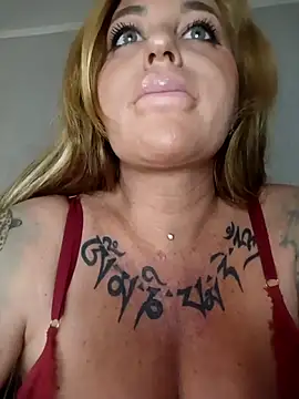 MiaMooly online show from March 23, 5:08 pm