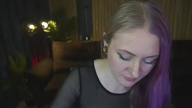 DramaQuenns online show from February 27, 7:19 am