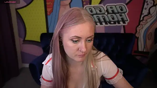 DramaQuenns online show from April 22, 5:48 am