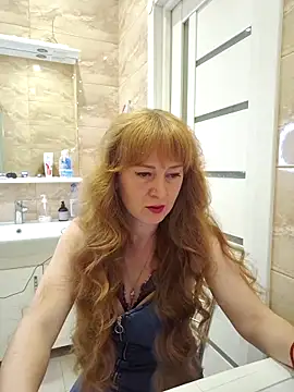 LanaBananaa  online show from April 19, 9:17 pm