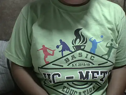 Pinaymorenabebe12 online show from February 8, 12:09 pm