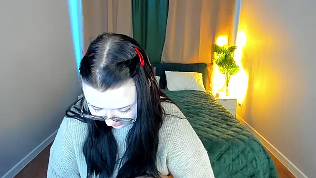 Kira G0ld online show from March 14, 1:17 am