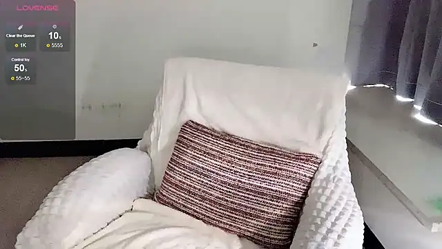 Sunny------ online show from April 20, 11:41 pm