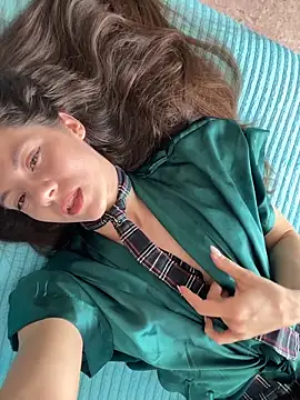 OnlyLeiLa online show from April 16, 5:52 am