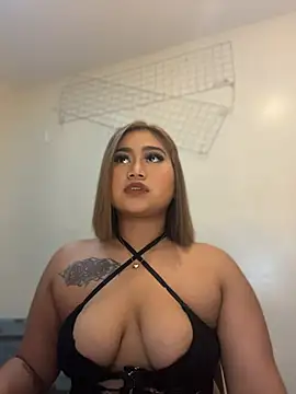 vien pussy69 online show from June 11, 2:25 pm