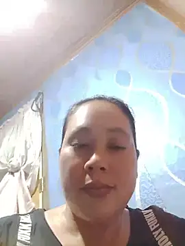 May Bombs online show from April 25, 3:20 am