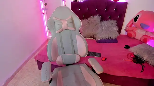 Sweetx  cherry online show from February 6, 4:10 pm