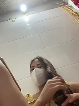 Miu Xinh online show from April 21, 3:52 pm