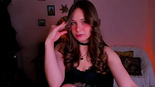 LanaLovely online show from April 27, 6:32 am