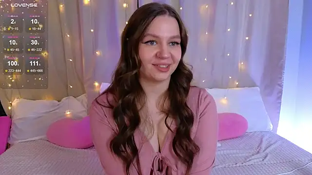 kira sweety x online show from April 29, 5:30 pm