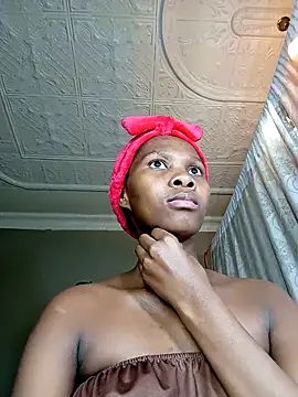 PussyFarrie online show from April 21, 10:50 pm