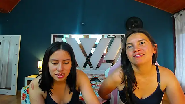 Emily and Soffy online show from April 18, 7:58 pm