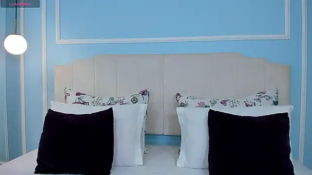 ashley foox online show from March 10, 2:59 am