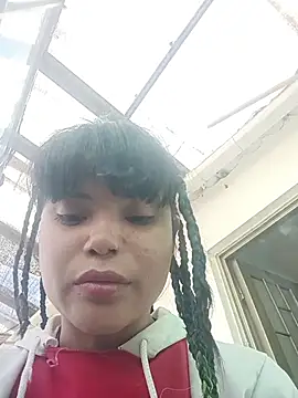 Maggyx online show from April 27, 1:08 pm