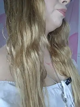 isaneptuneuwu online show from April 26, 2:31 am