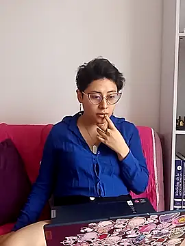 Juliexxxxtasy online show from March 9, 4:43 pm