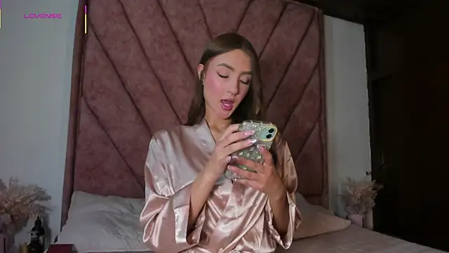 Miss-Sunny online show from April 1, 10:07 pm