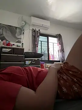 lady candy85 online show from April 22, 2:41 am