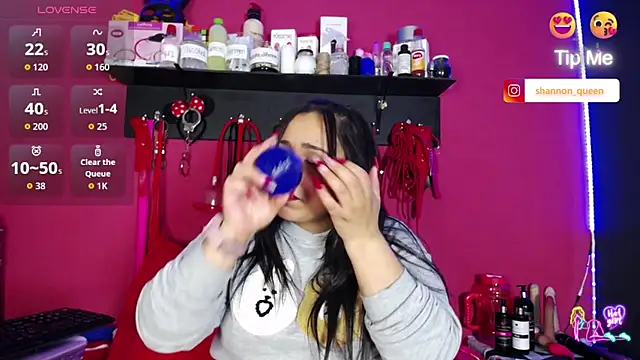 shannon queen- online show from April 24, 6:05 am