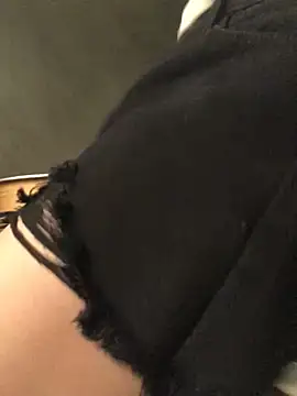 Cheng baby online show from April 24, 10:45 pm