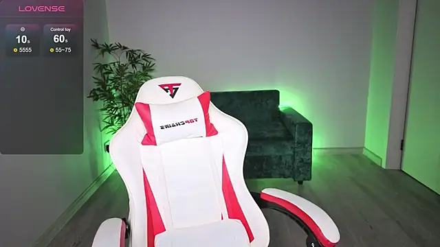 PONKY PINKY online show from April 28, 2:49 am