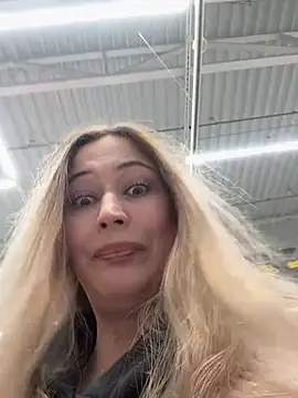 blonde exe online show from April 28, 3:16 pm