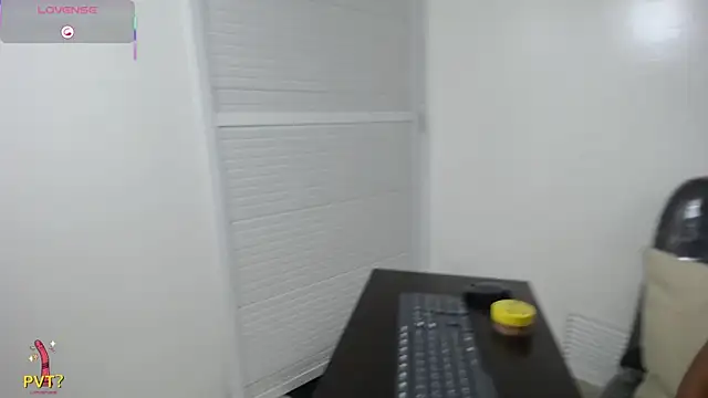 yaazhinii online show from April 28, 11:47 am