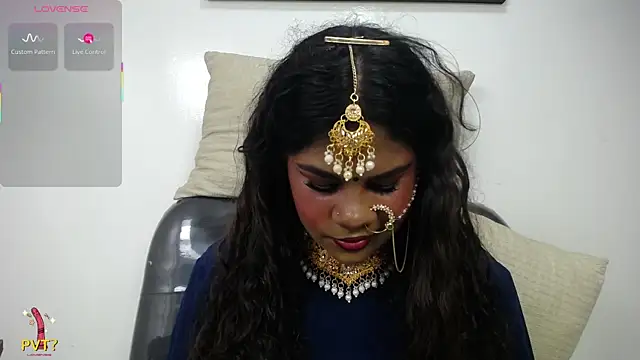 yaazhinii online show from April 23, 12:29 pm