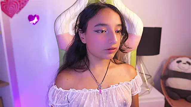  emily jonexs online show from May 23, 6:17 pm