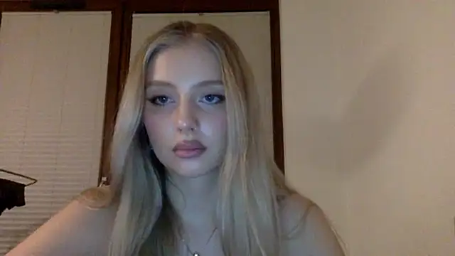 MayaWetDream online show from March 11, 9:17 pm