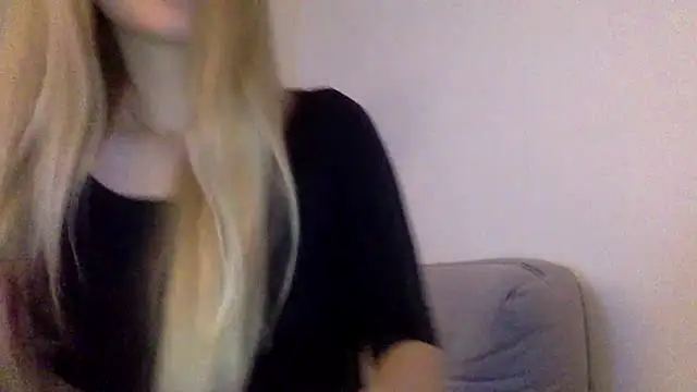 MayaWetDream online show from March 23, 8:04 pm