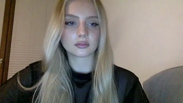 MayaWetDream online show from March 25, 9:28 pm