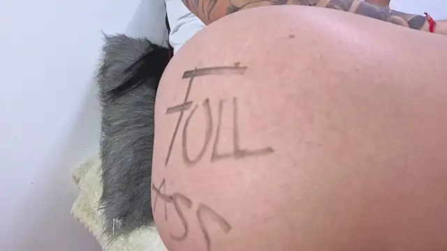 Julieta-Horny- online show from April 25, 1:41 pm