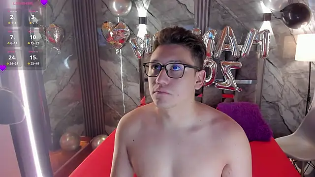 Manson and Zoe online show from April 23, 11:39 am