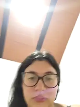 Dahlia-Rose online show from March 7, 2:07 am