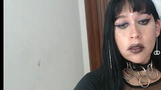 valen ros online show from April 19, 6:10 pm