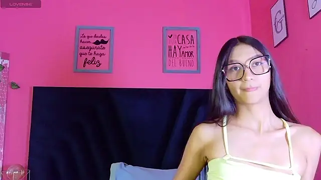 ThinPrincesss online show from February 13, 1:24 pm