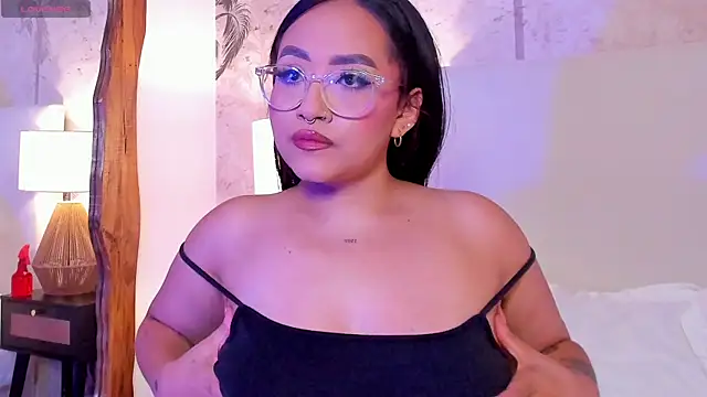 IvyStonne online show from April 25, 7:22 pm