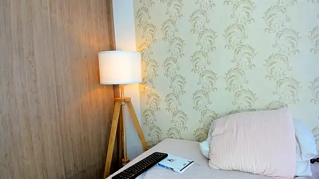 mahia montenegro online show from April 27, 7:44 pm