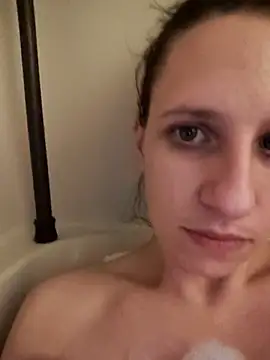 sexyymeli online show from April 27, 8:33 am