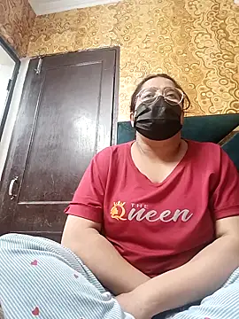 GangbangCouple online show from February 12, 5:58 pm