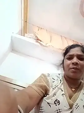 Horney Bhabhi online show from June 2, 10:49 am