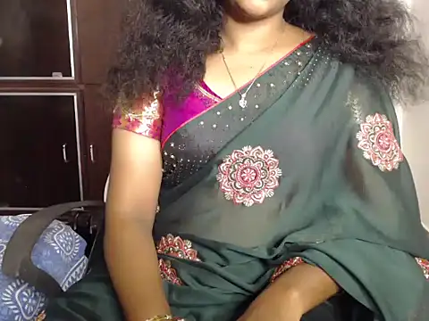 VixenNandhu online show from April 22, 7:00 pm